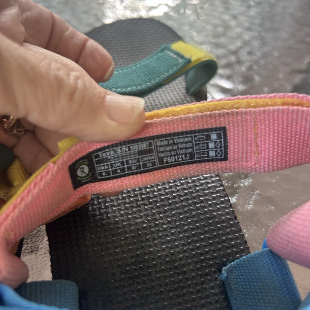 Teva Sandals Woman's Size 6 Original Universal Multi-Color Block #1003987 - Picture 6 of 13